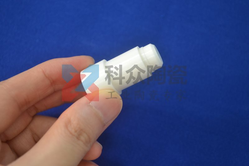 氧化膜在氧化鋯陶瓷表面起作用新發(fā)現(xiàn)(圖)